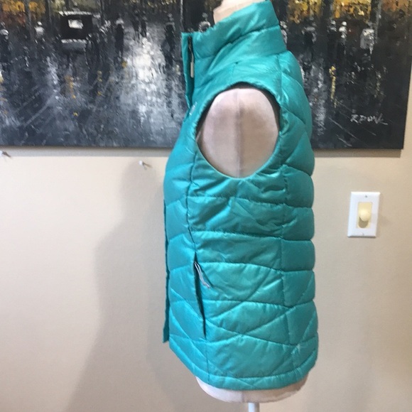 The North Face Teal 550 Quilted Goose Down Vest with Zipper Front & Pockets-XS - Picture 2 of 12